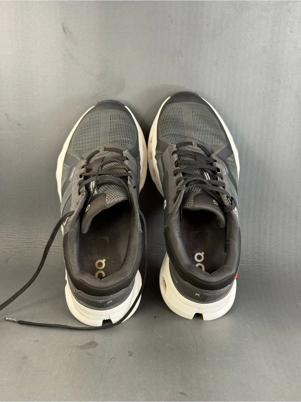 On Running Cloudrunner 2 Eclipse/Black athletic sneaker shoe men’s size 10